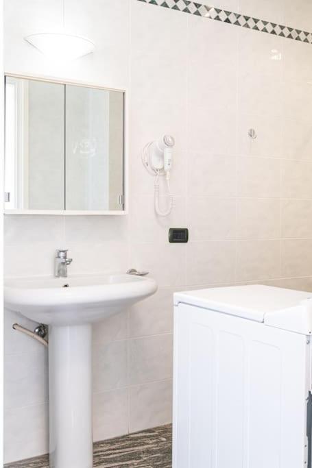 Appartement Fantastic Two Bedroom Zara 5th Fl- Mirable Pm Milan